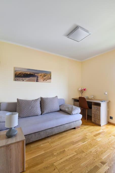 Abg House Ecser 외부 사진
